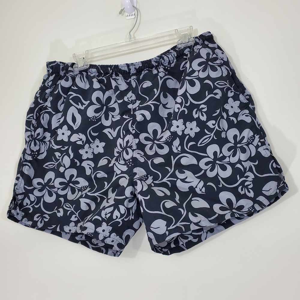 St John's Bay Floral Swim Trunks, Size Large